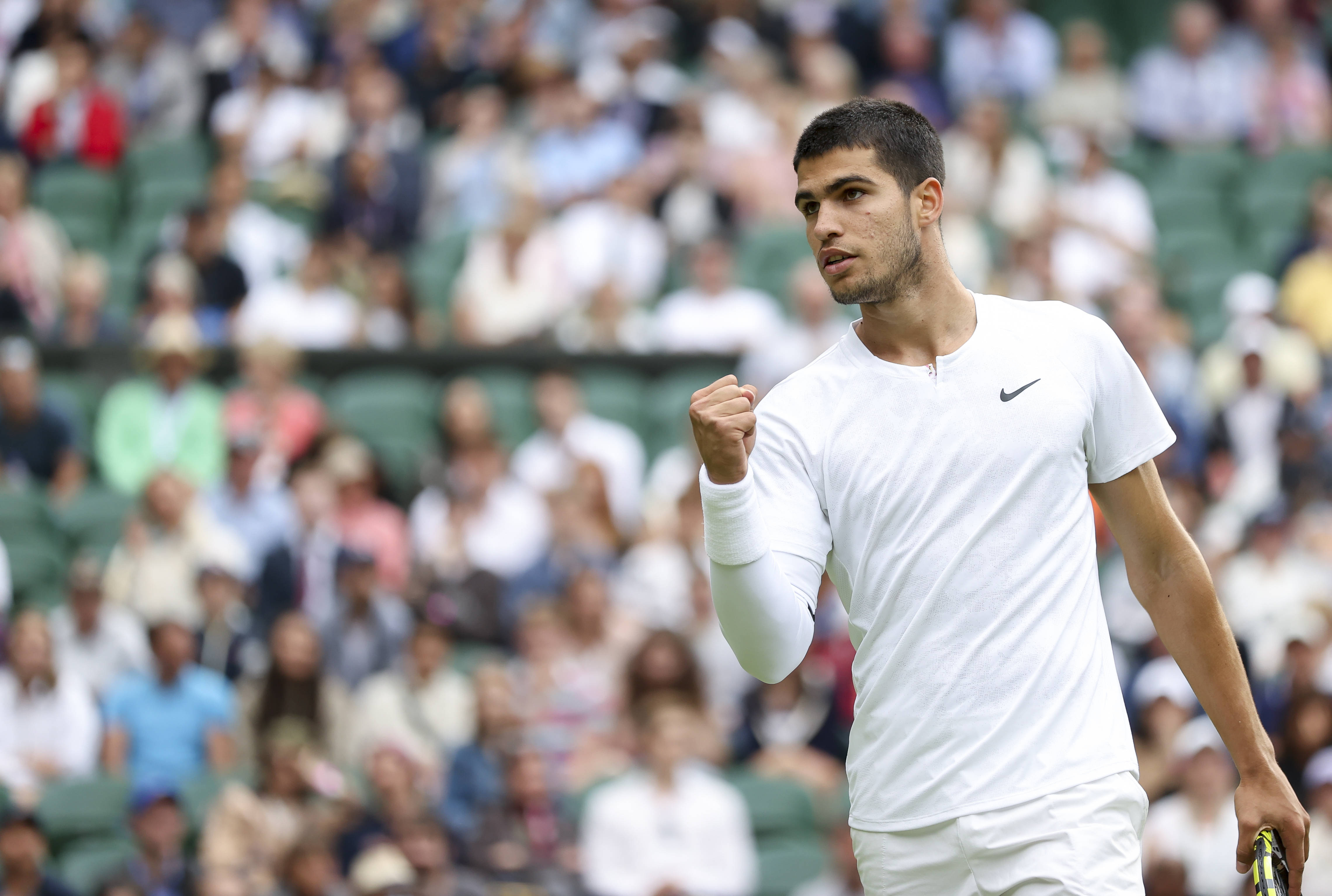 因伤病与争 因伤病与争